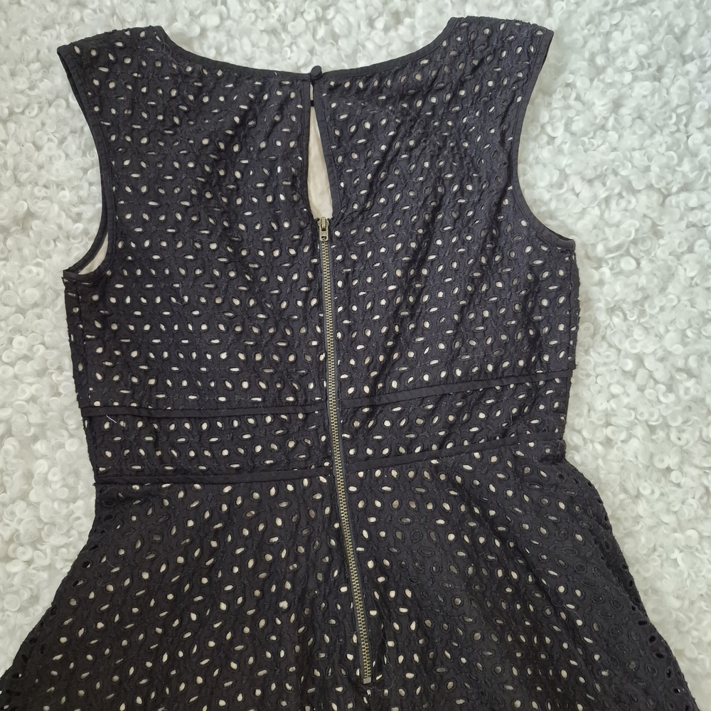 LOFT Eyelet Fit &Flare Mini Dress Black Beige Lining 4 Boho Chic Preppy Cocktail - Picture 12 of 14